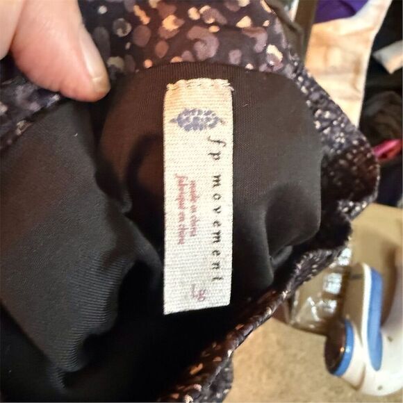 Free People FP‎ Movement The Way Home Printed Women's Animal Lined Shorts Size S - Picture 3 of 5